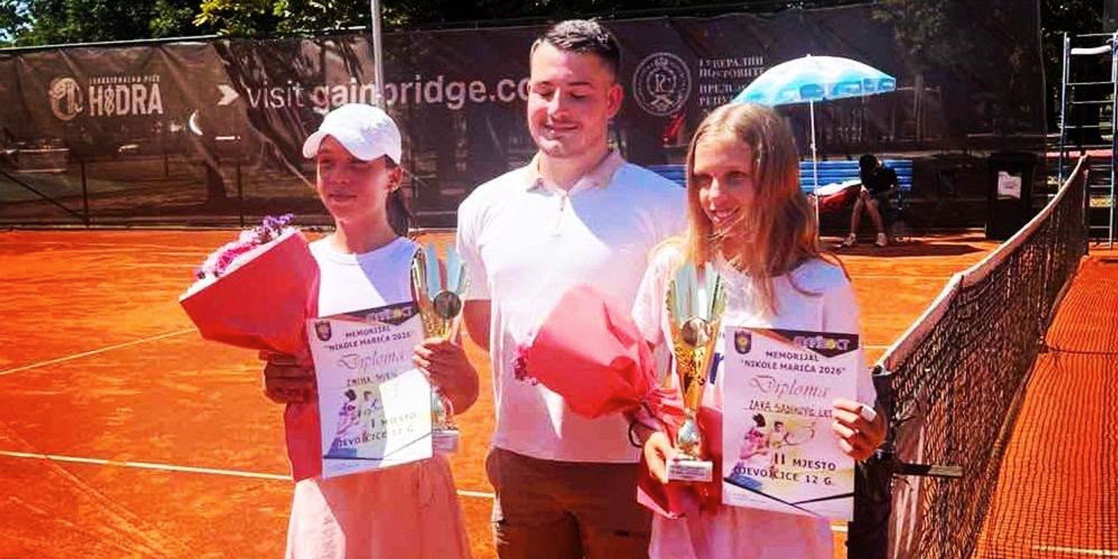 Emina Nukić i Letka Sadiković na dodjeli nagrada Memorijala Nikole Marića u Banjoj Luci