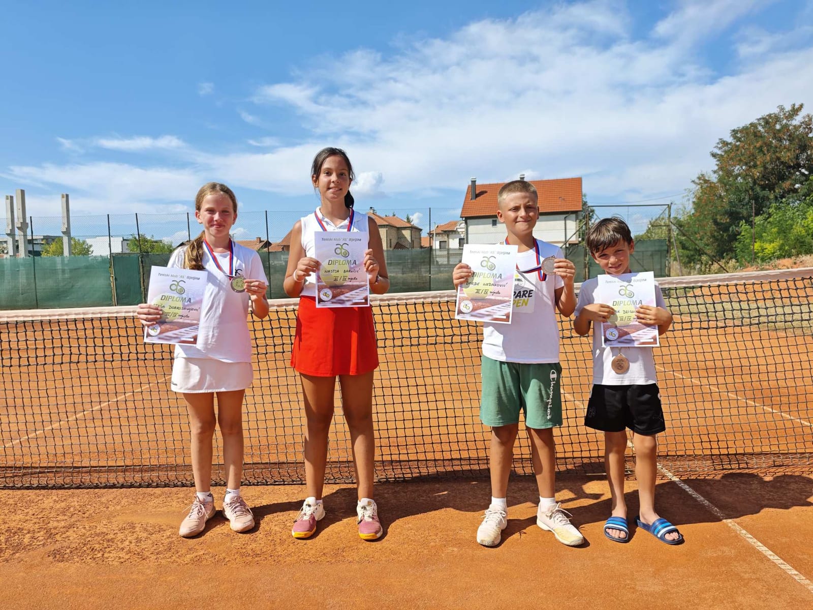 Igraci koji su podijelili trece i cetvrto mjesto na Bijeljina Kids Cup 2026