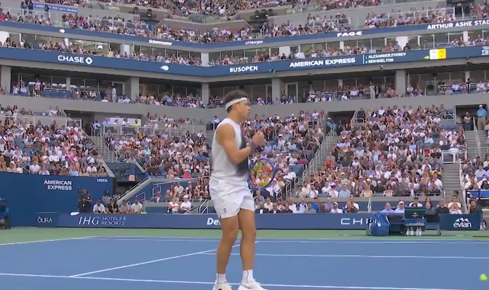 Ben Shelton u finalu US Opena 2026 na Arthur Ashe stadionu