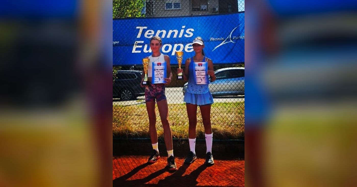 Soraja Hrkas i Iustina Amedea Burada sa peharima na turniru INKOPROM CUP 2026 u Banjaluci