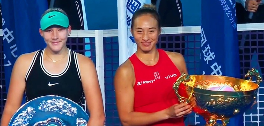 Qinwen Zheng i Mirra Andreeva sa trofejima, China Open 2026