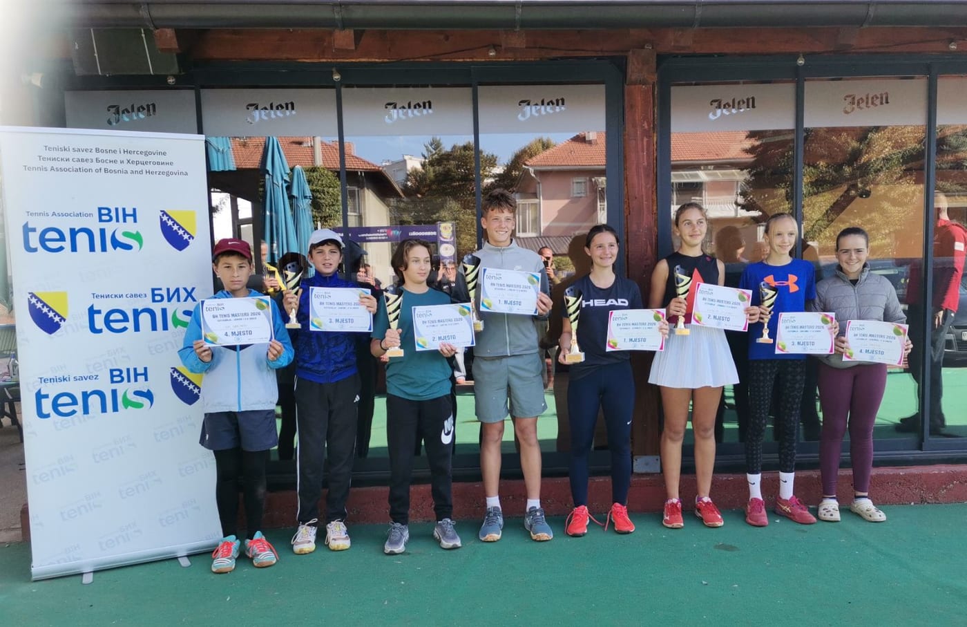 Prvih cetvoro juniora i juniorki na proglasenju BH Tenis Mastersa 2026 u Doboju